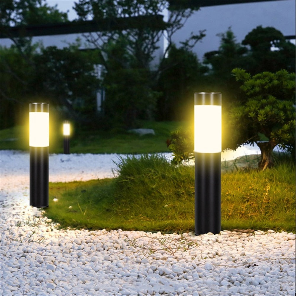 EcoTrack - Solar-Powered Pathway Light