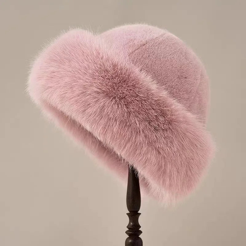FurGlam - Elegant Fur Hat for Luxe and Style