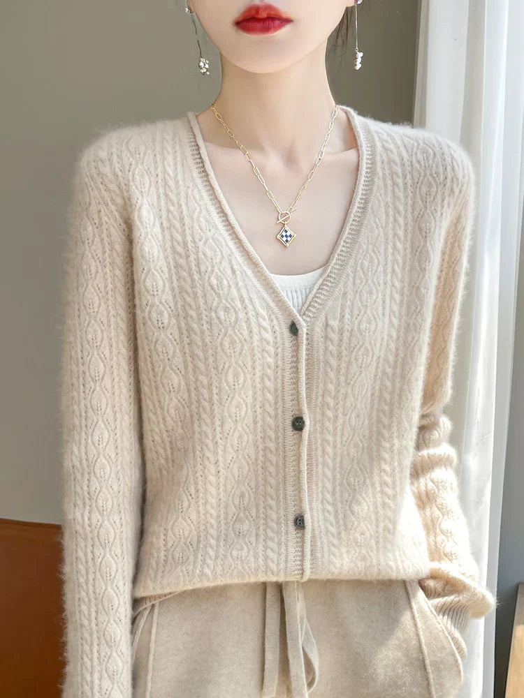 Cashmere Merino V-Neck Women's Cardigan - Luxurious Softness & Eco-Friendly