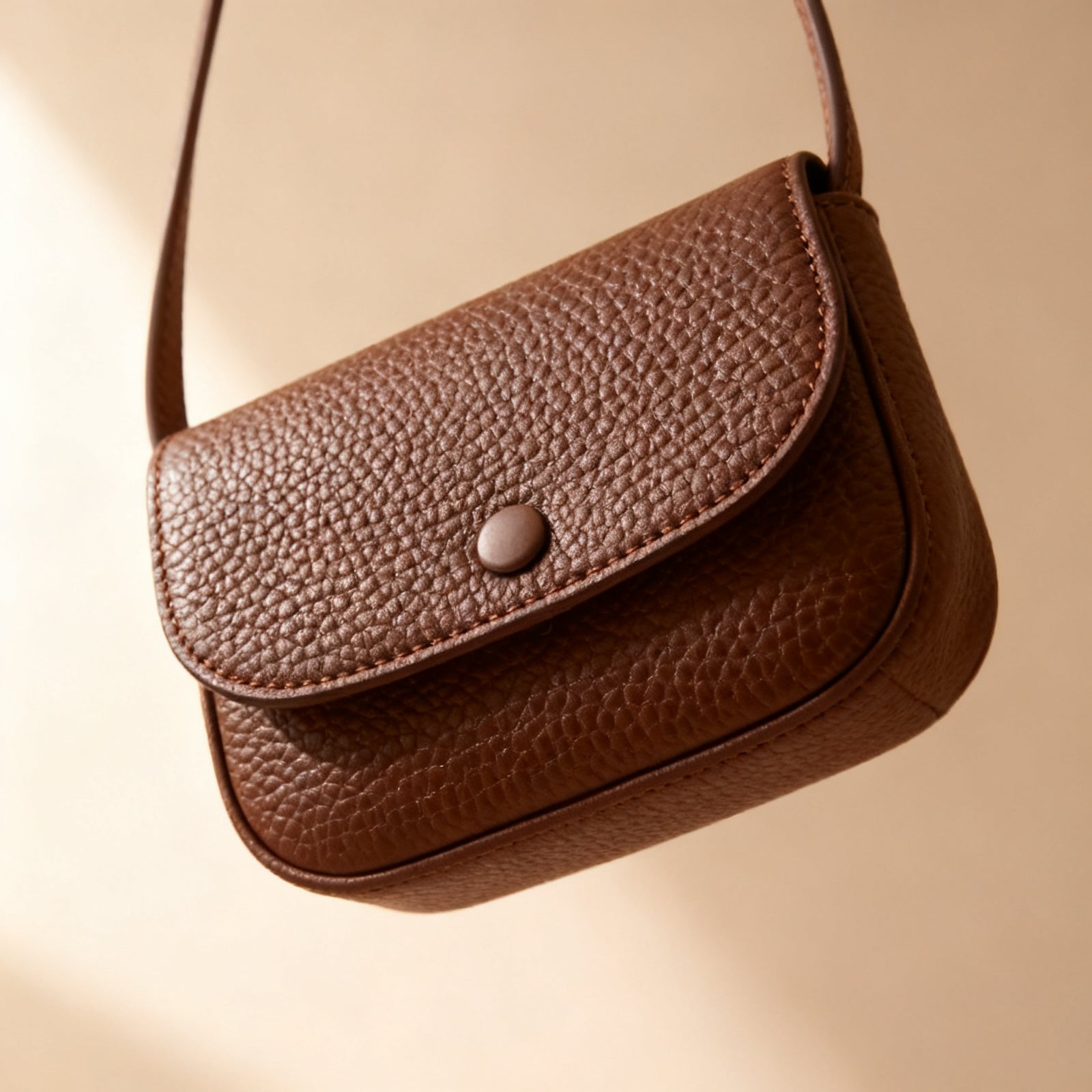 The Mini Crossbody, exterior detail