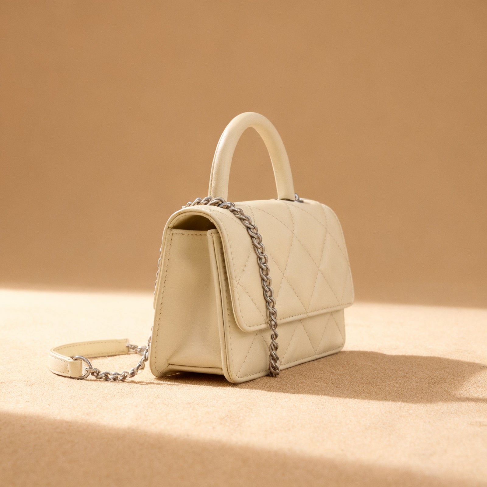The Quilted Top-Handle, side view