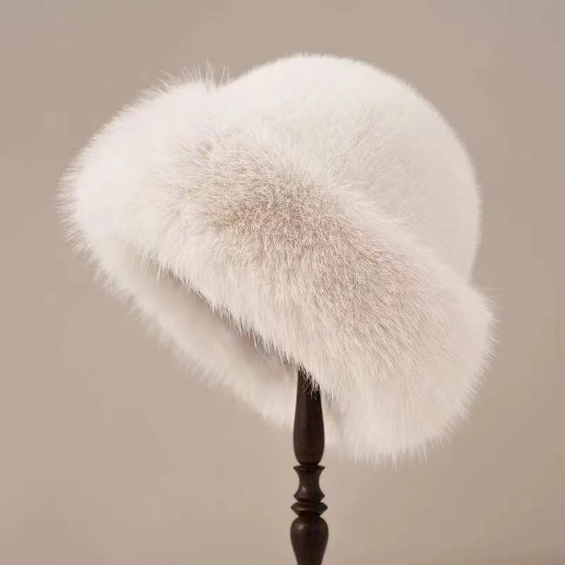 FurGlam - Elegant Fur Hat for Luxe and Style