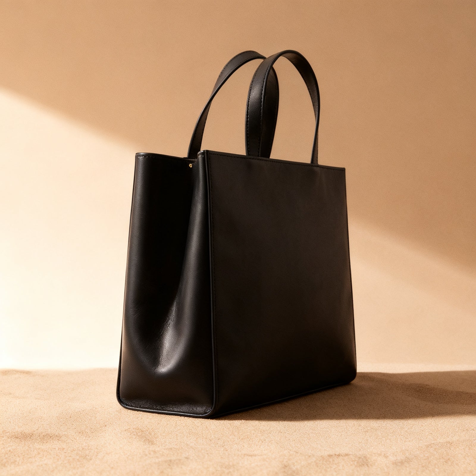 The Structured Tote, side view